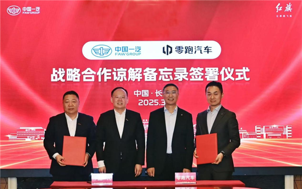 零跑NEW B 一场工程师主义的胜利之战(图5)