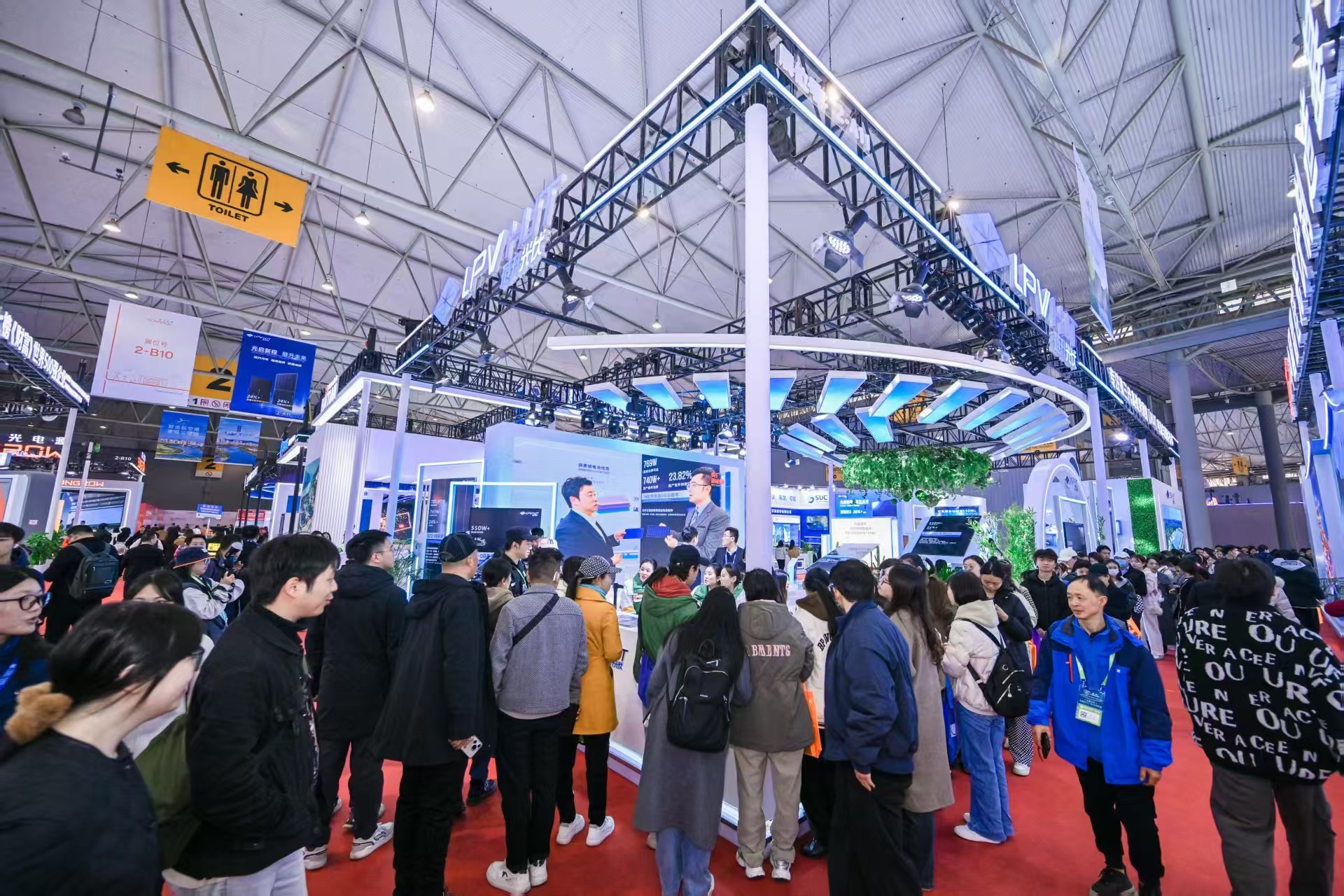 技术赋能价值共赢！琏升光伏天王星Pro、金星Pro异质结（HJT）多分片组件重磅发布(图1)